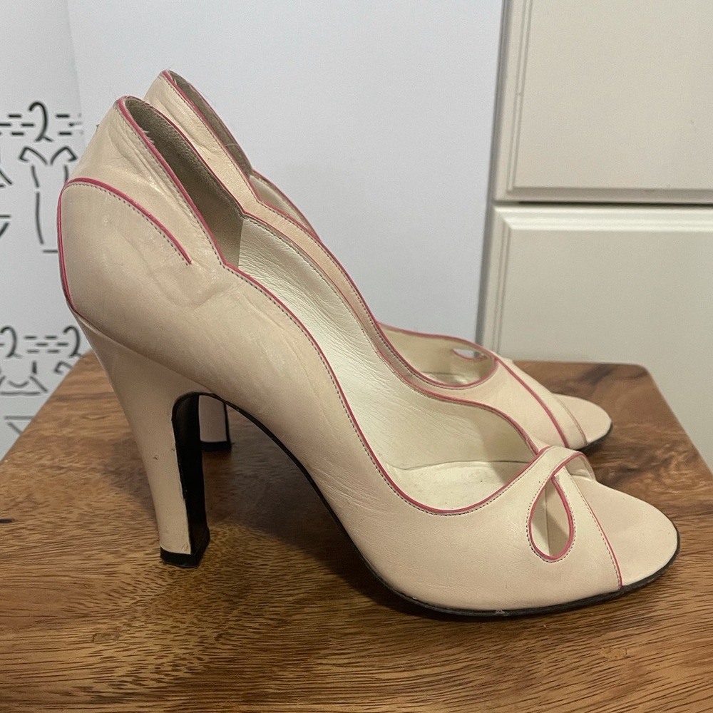 Marc Jacobs Nude Heels